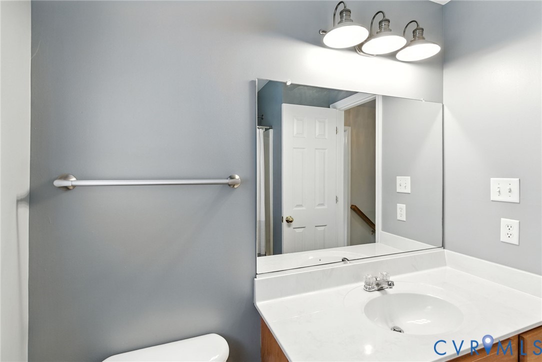 1901 Johnson Ct