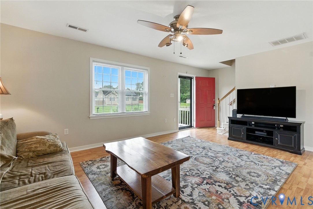 1901 Johnson Ct