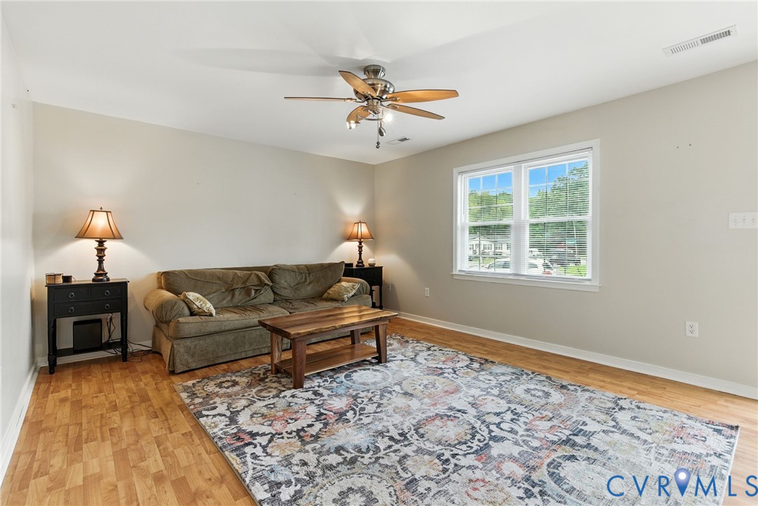 1901 Johnson Ct