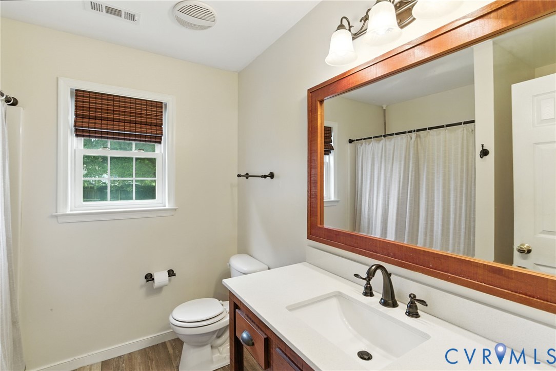 1901 Johnson Ct