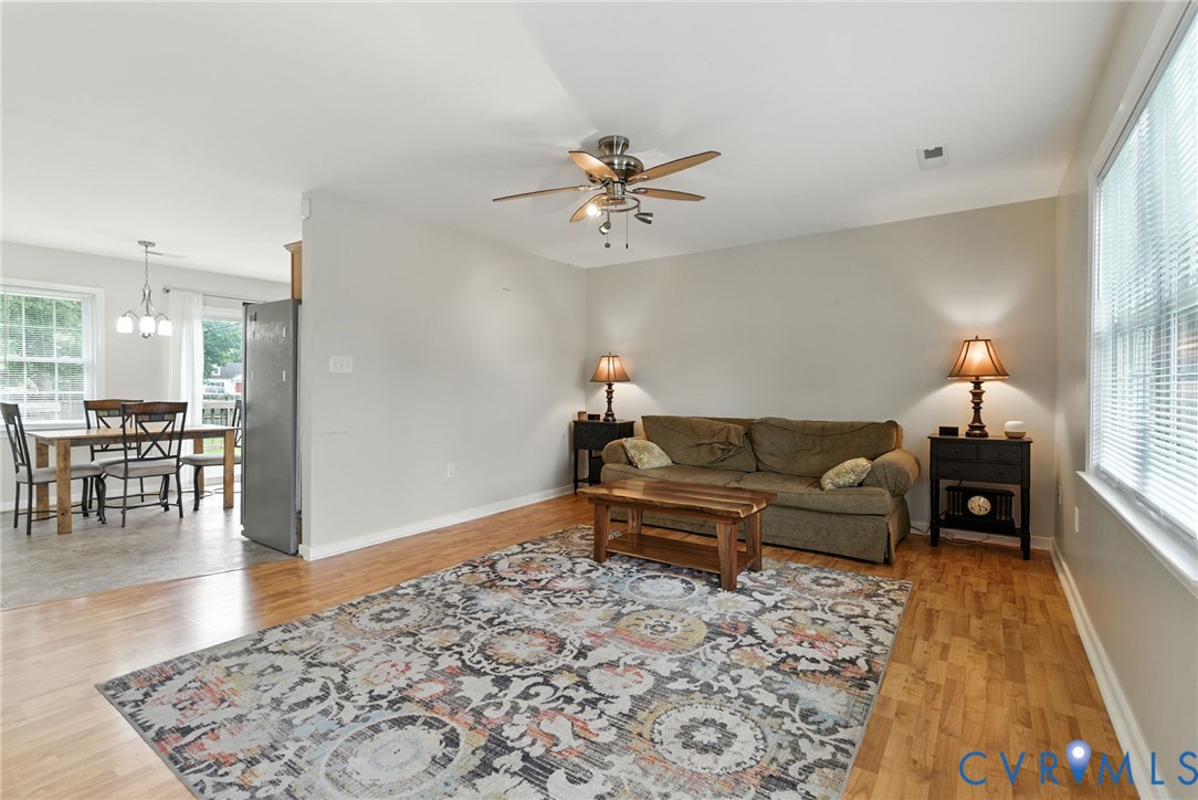 1901 Johnson Ct