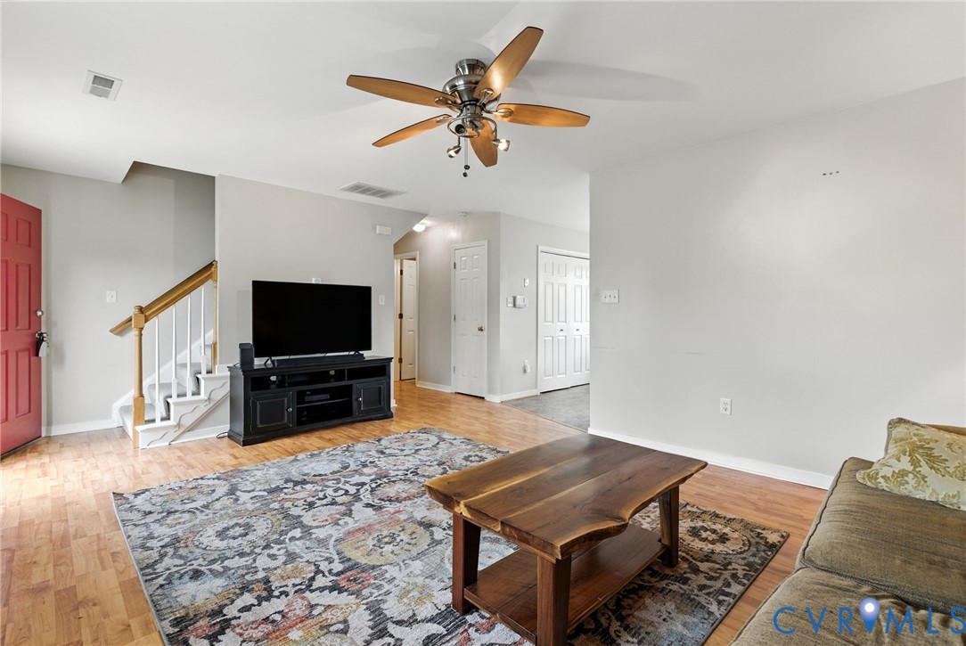 1901 Johnson Ct