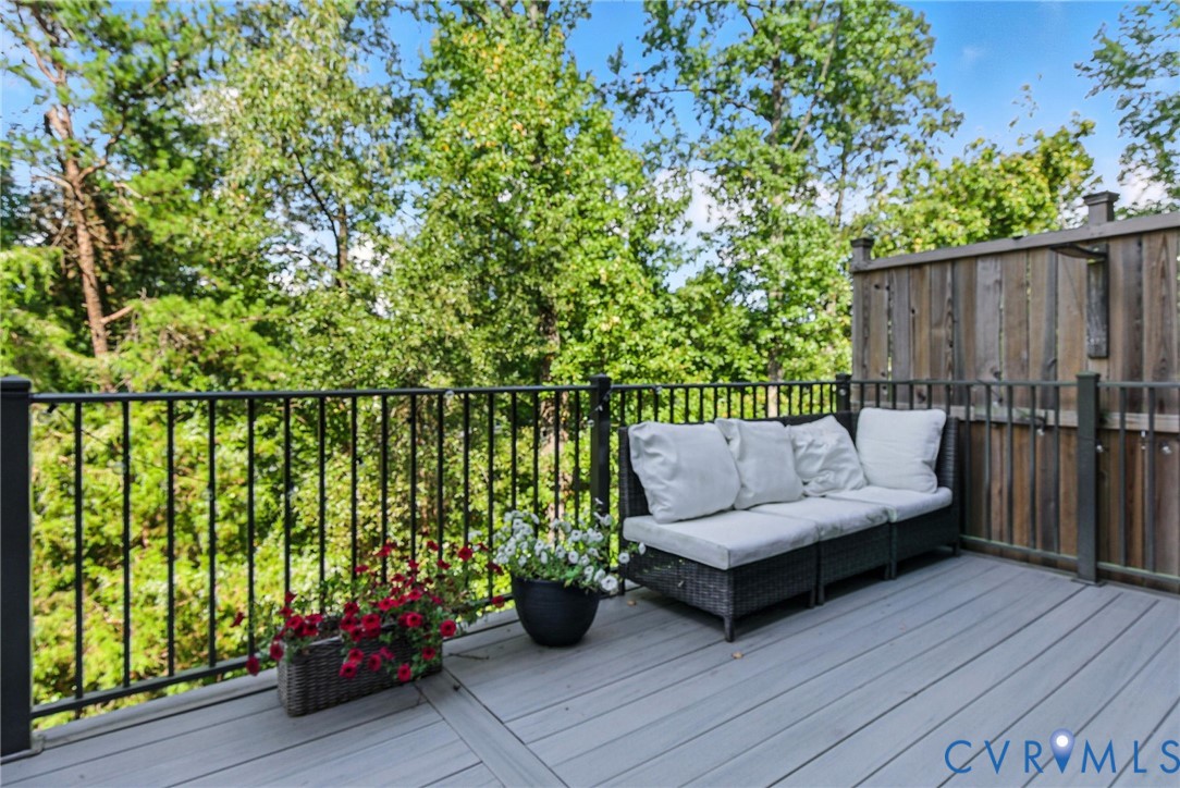446 Broad Hill Trl