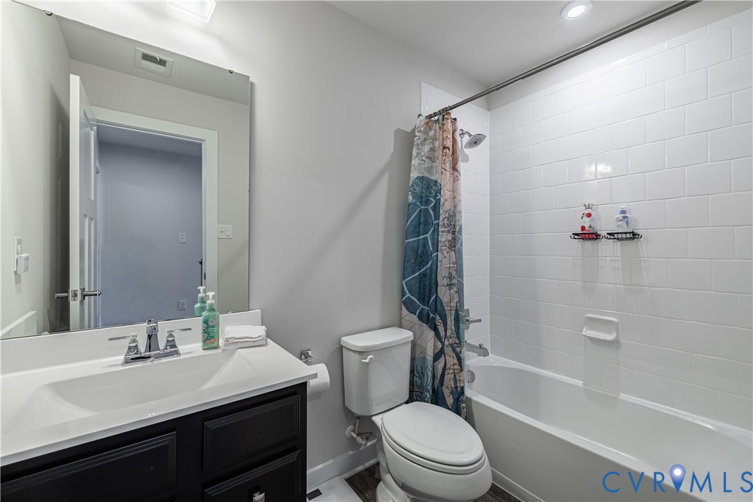 15542 Centerline Ct