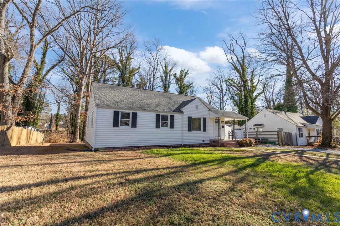 8005 Dalmain Dr