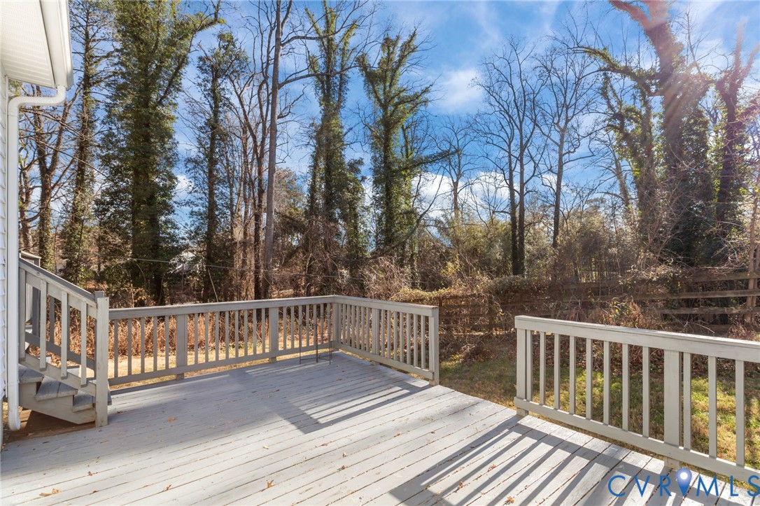8005 Dalmain Dr