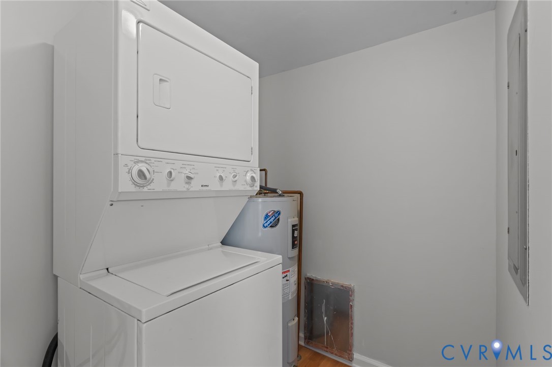 8005 Dalmain Dr