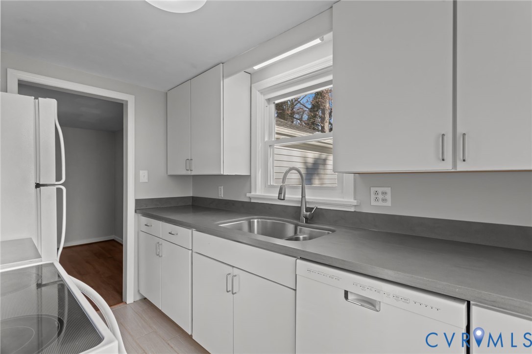 8005 Dalmain Dr