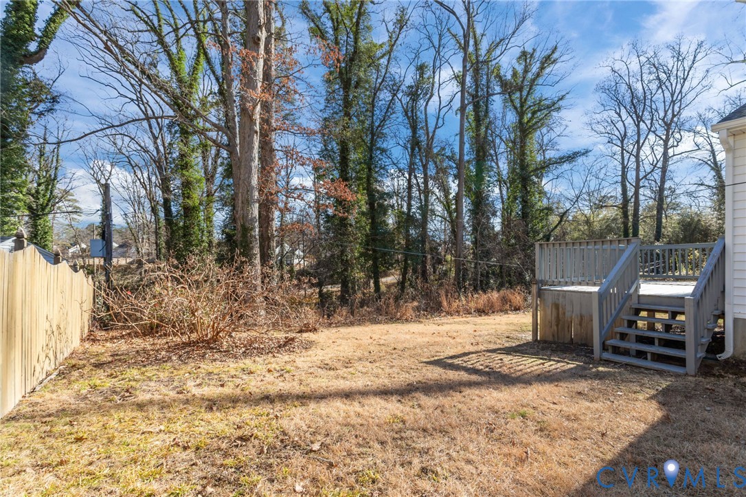 8005 Dalmain Dr