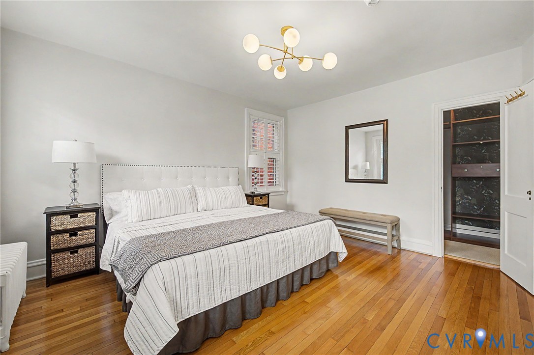 3322 W Franklin St