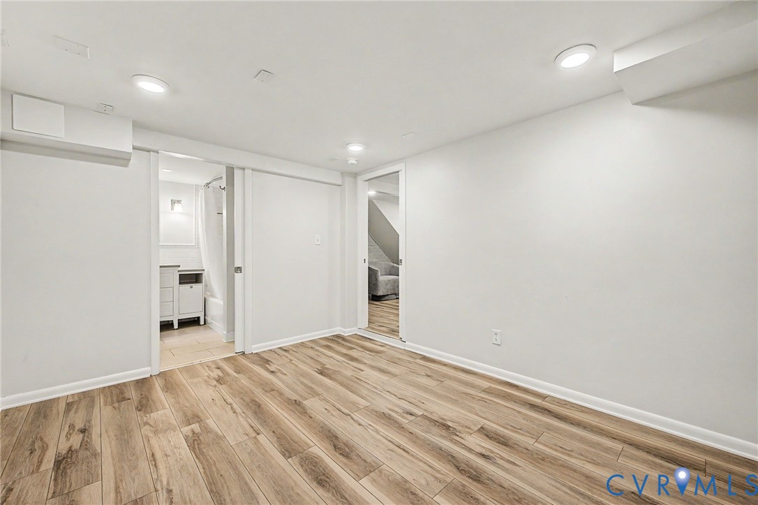 3322 W Franklin St