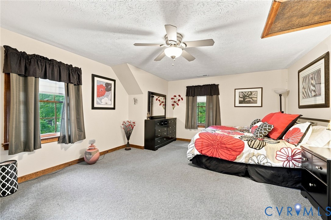 8266 Tangle Pond Ln