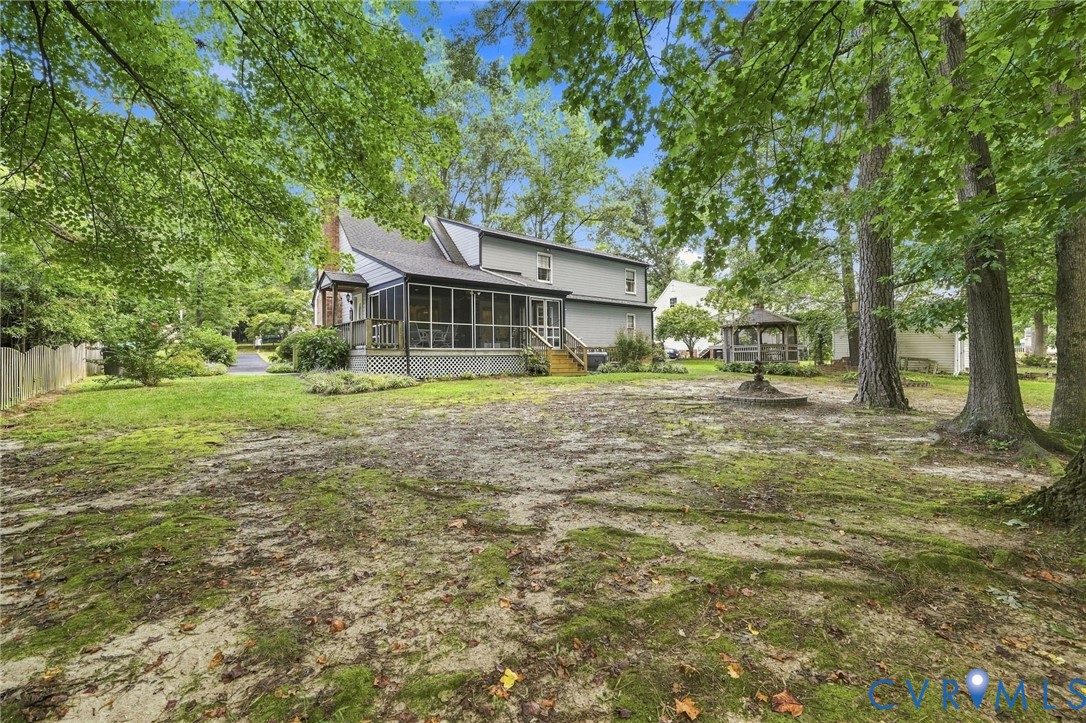 8266 Tangle Pond Ln