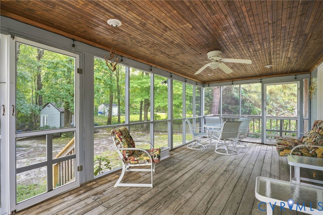 8266 Tangle Pond Ln