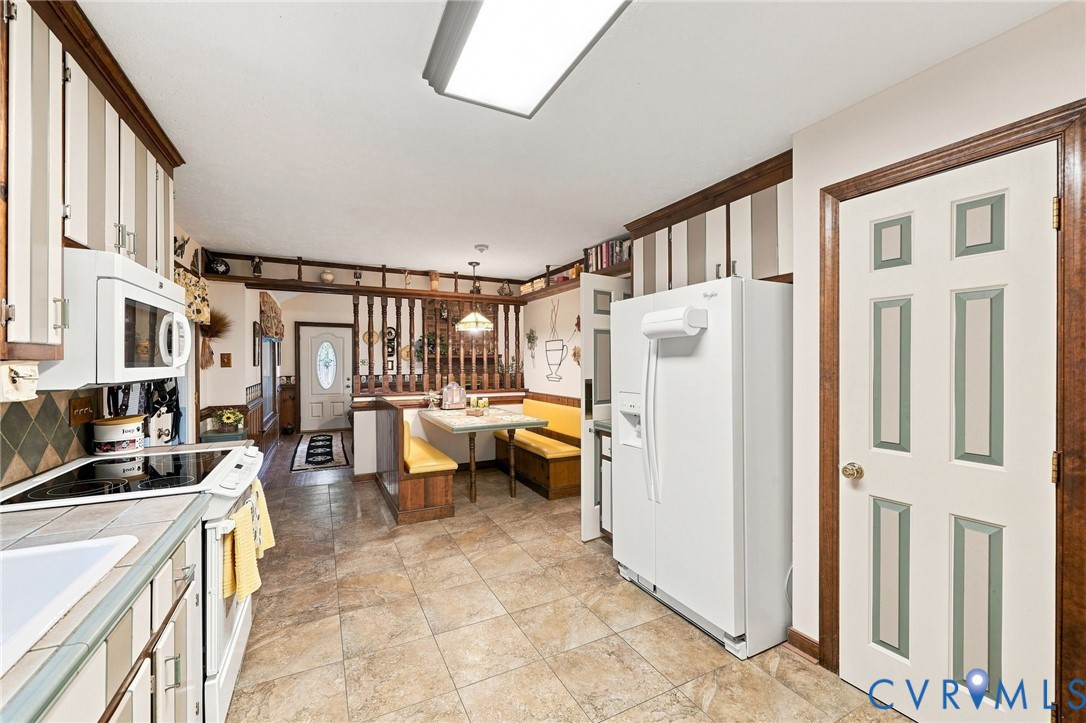 8266 Tangle Pond Ln