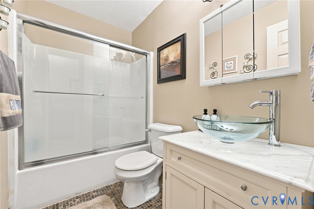8266 Tangle Pond Ln