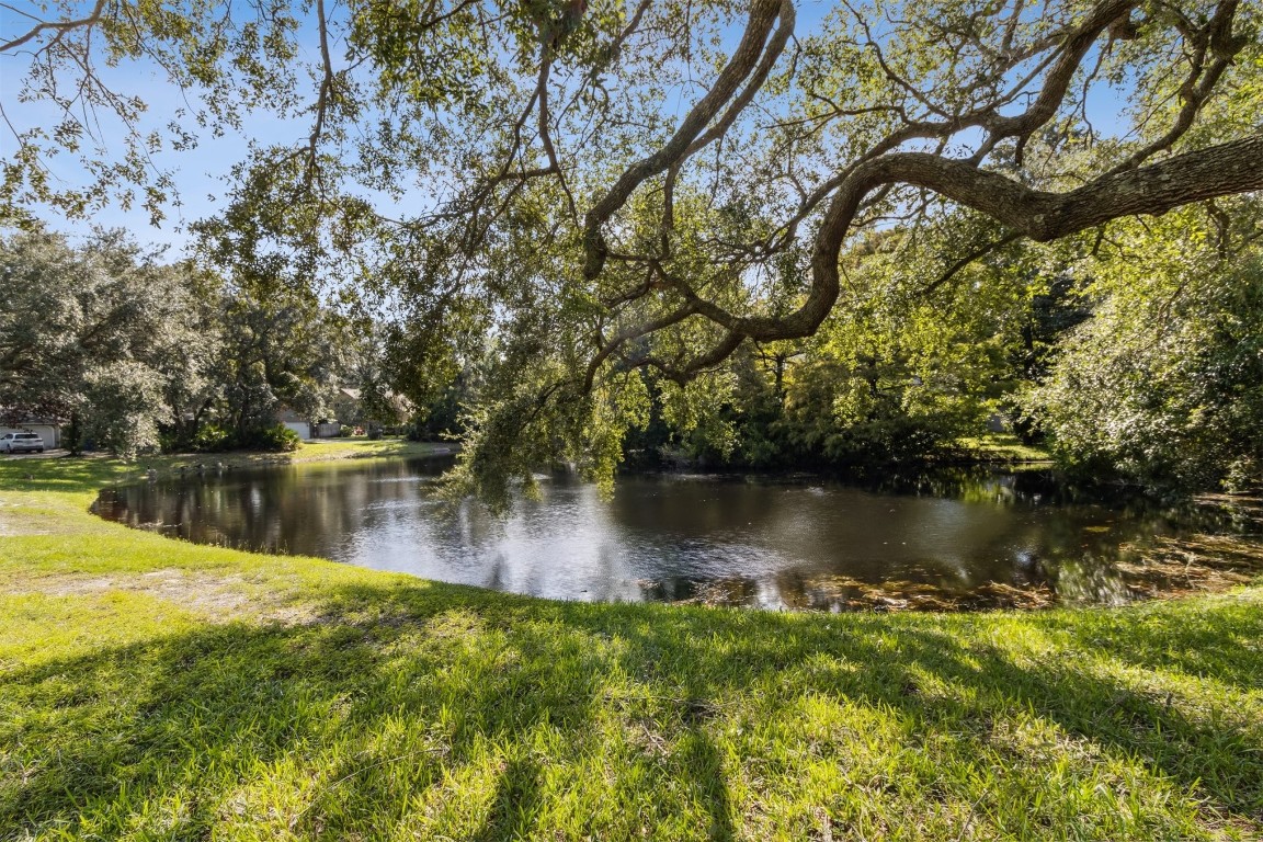 1604 CANTERBURY LANE