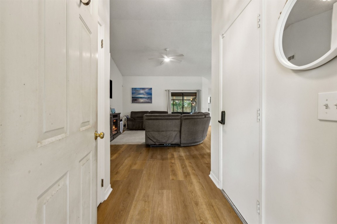 1604 CANTERBURY LANE