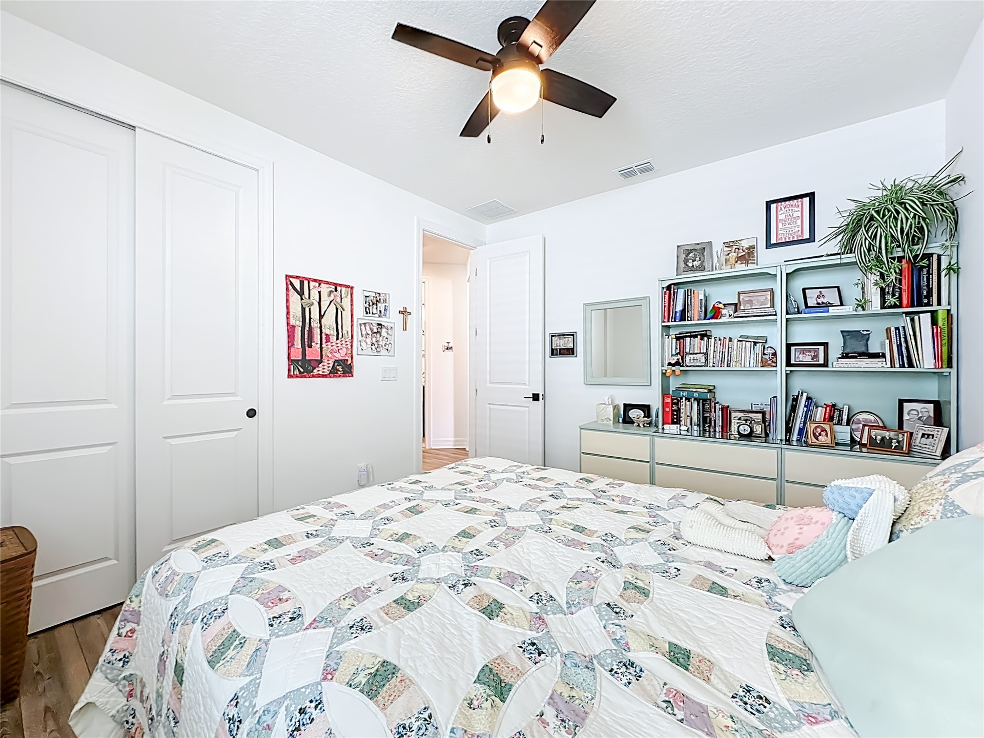 426 HAWTHORN PARK