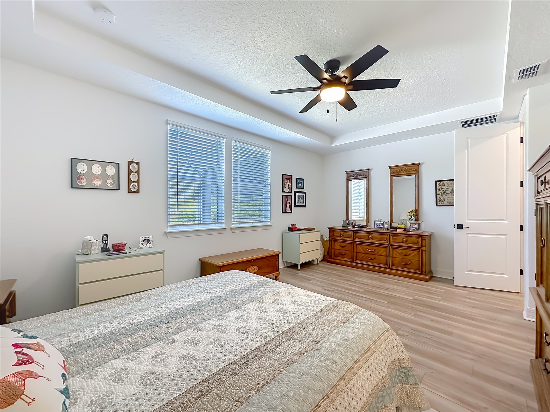 426 HAWTHORN PARK