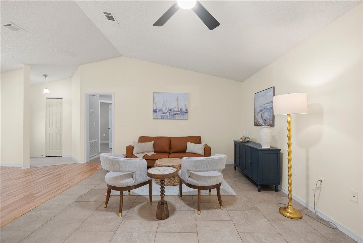604 N 15TH