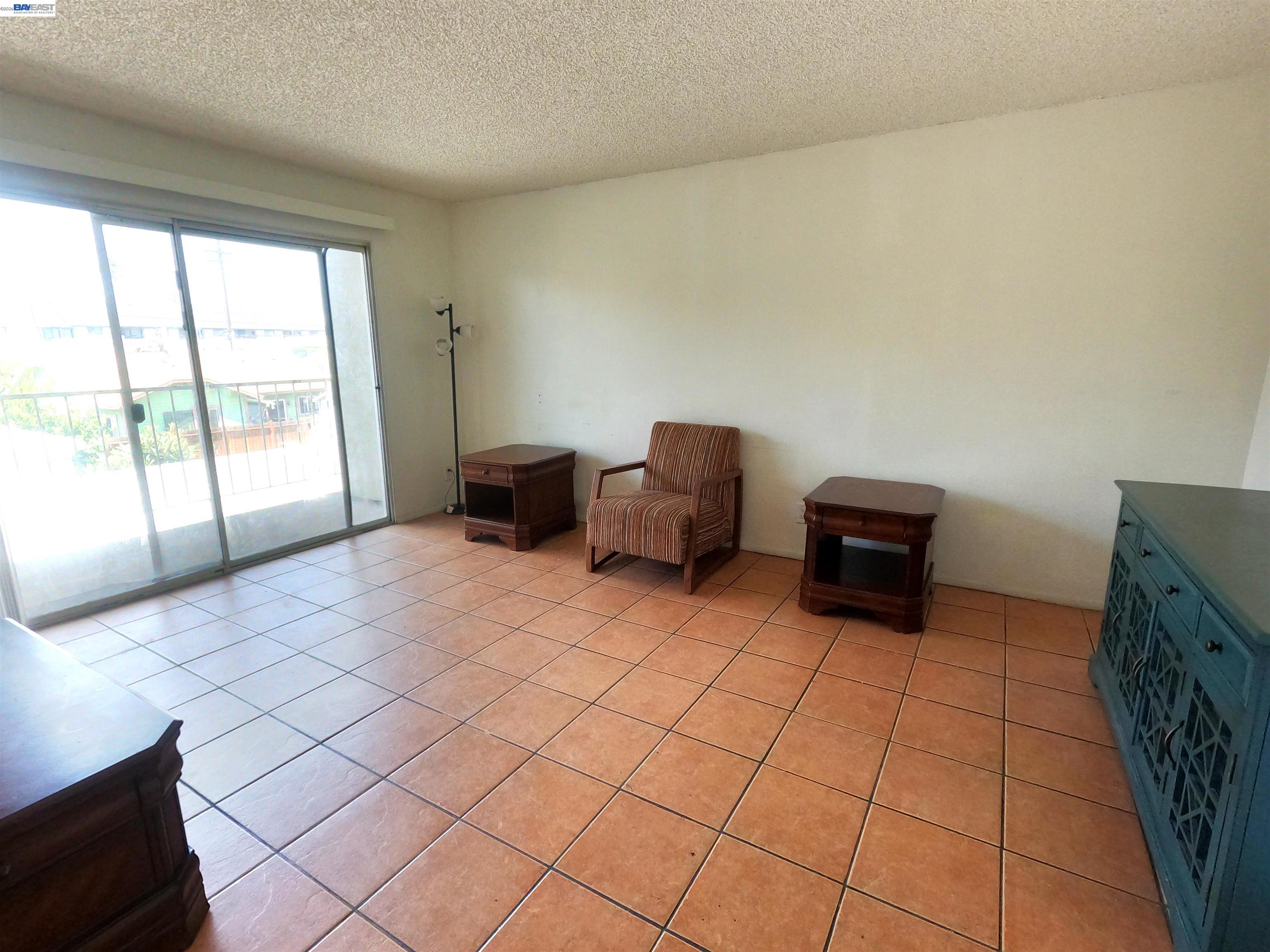 1566 Pine Ave # 103A