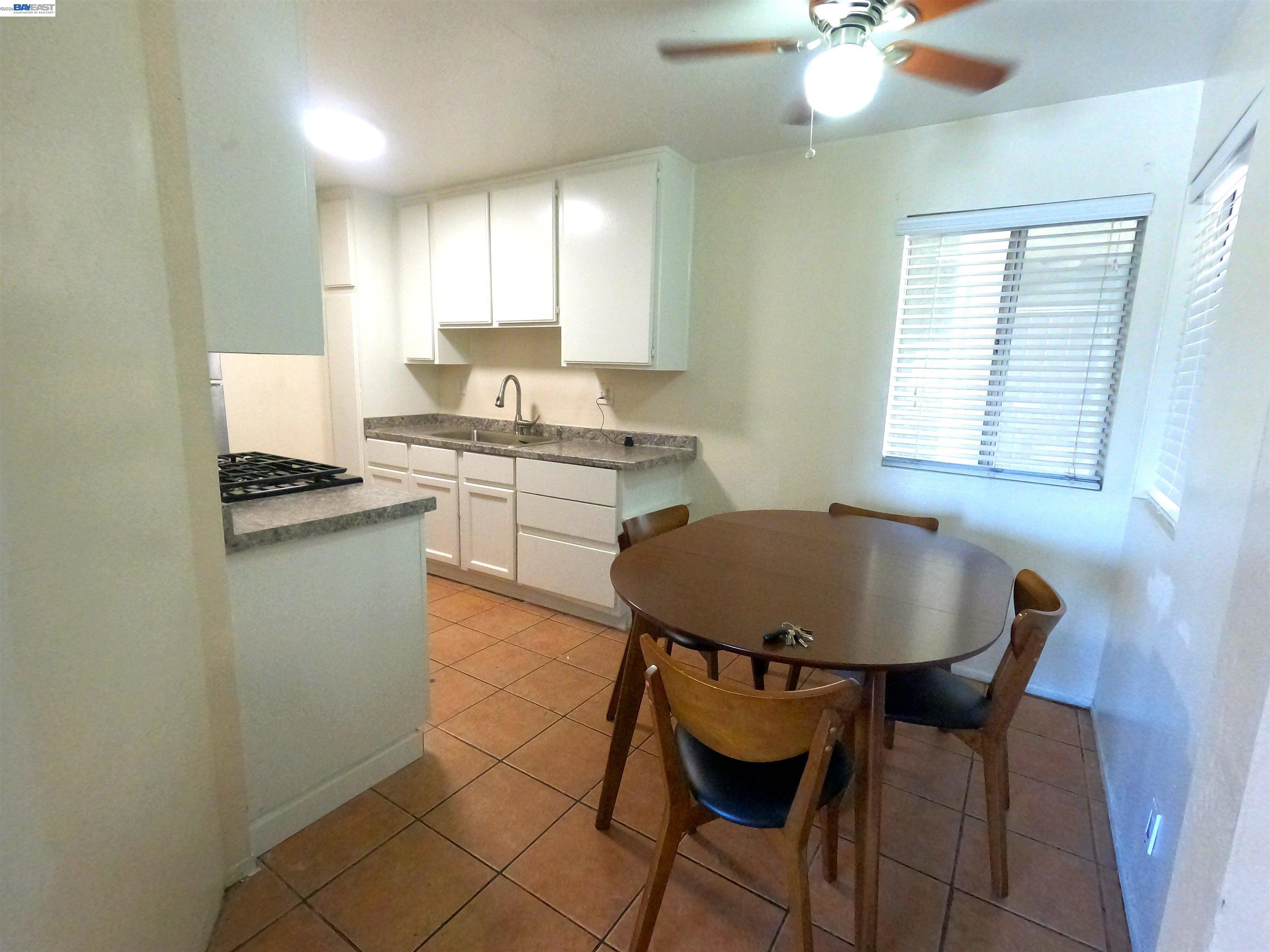 1566 Pine Ave # 103A