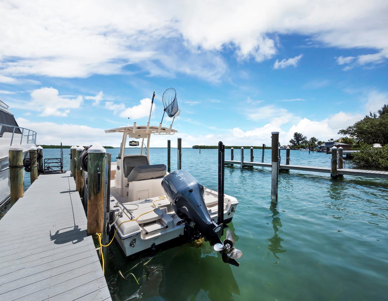615 DREAM ISLAND RD #210