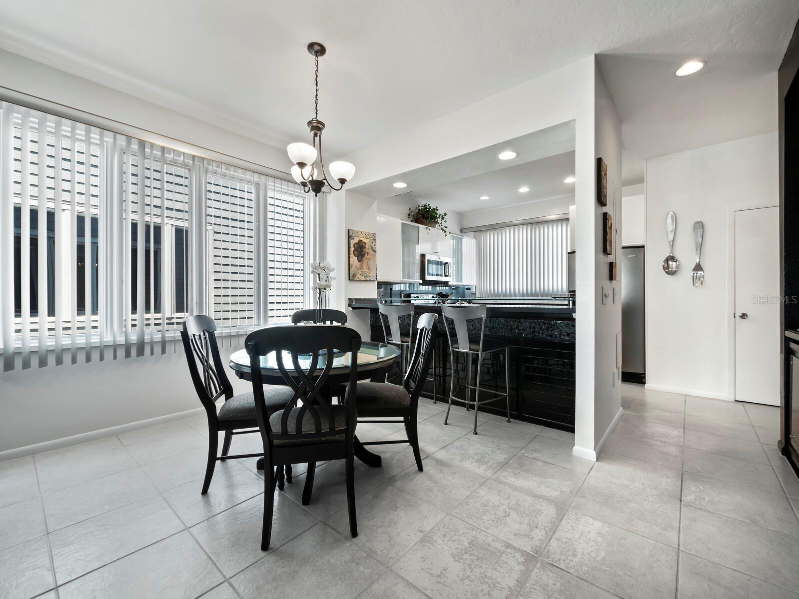 804 EVERGREEN WAY
