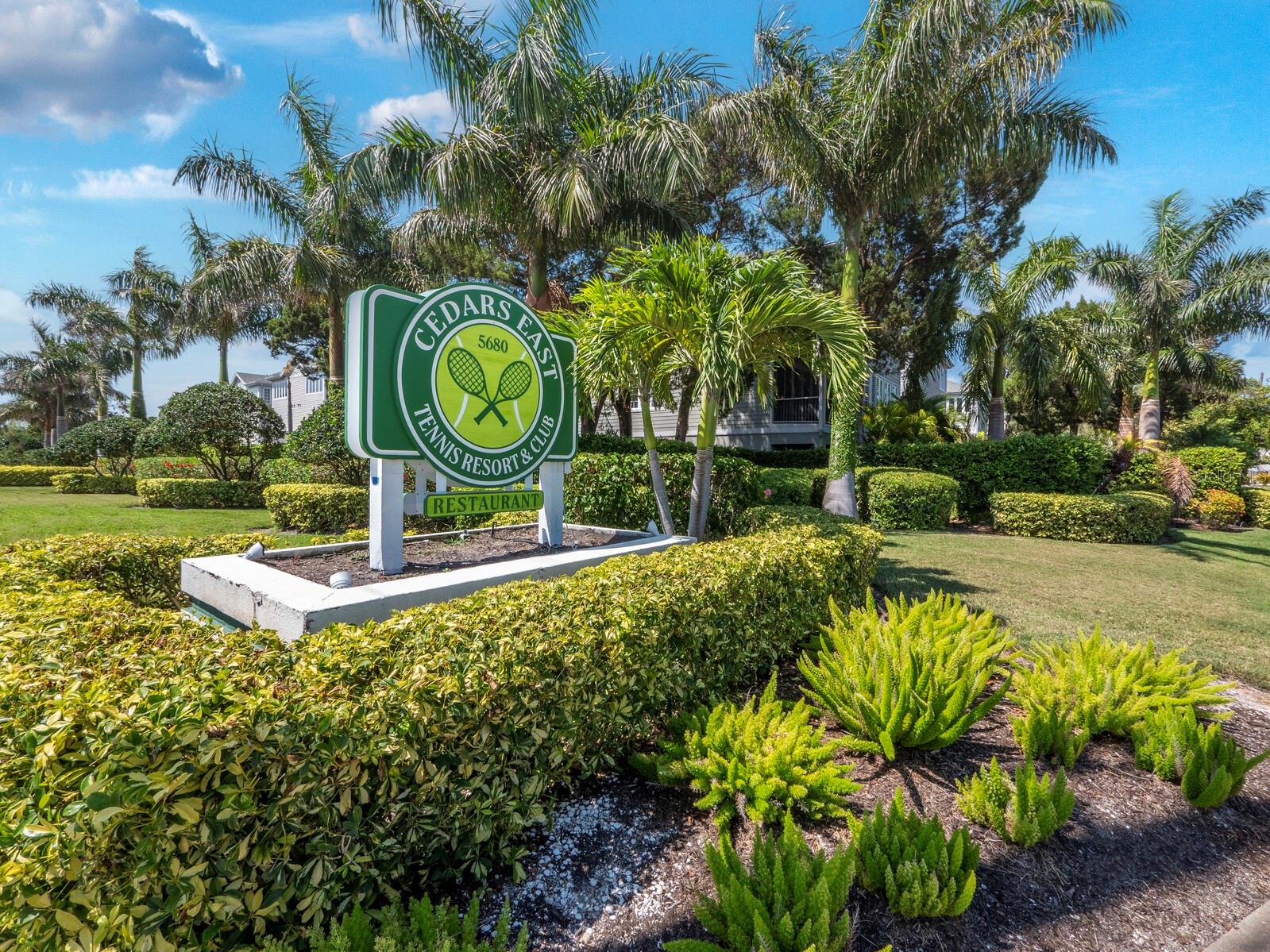804 EVERGREEN WAY