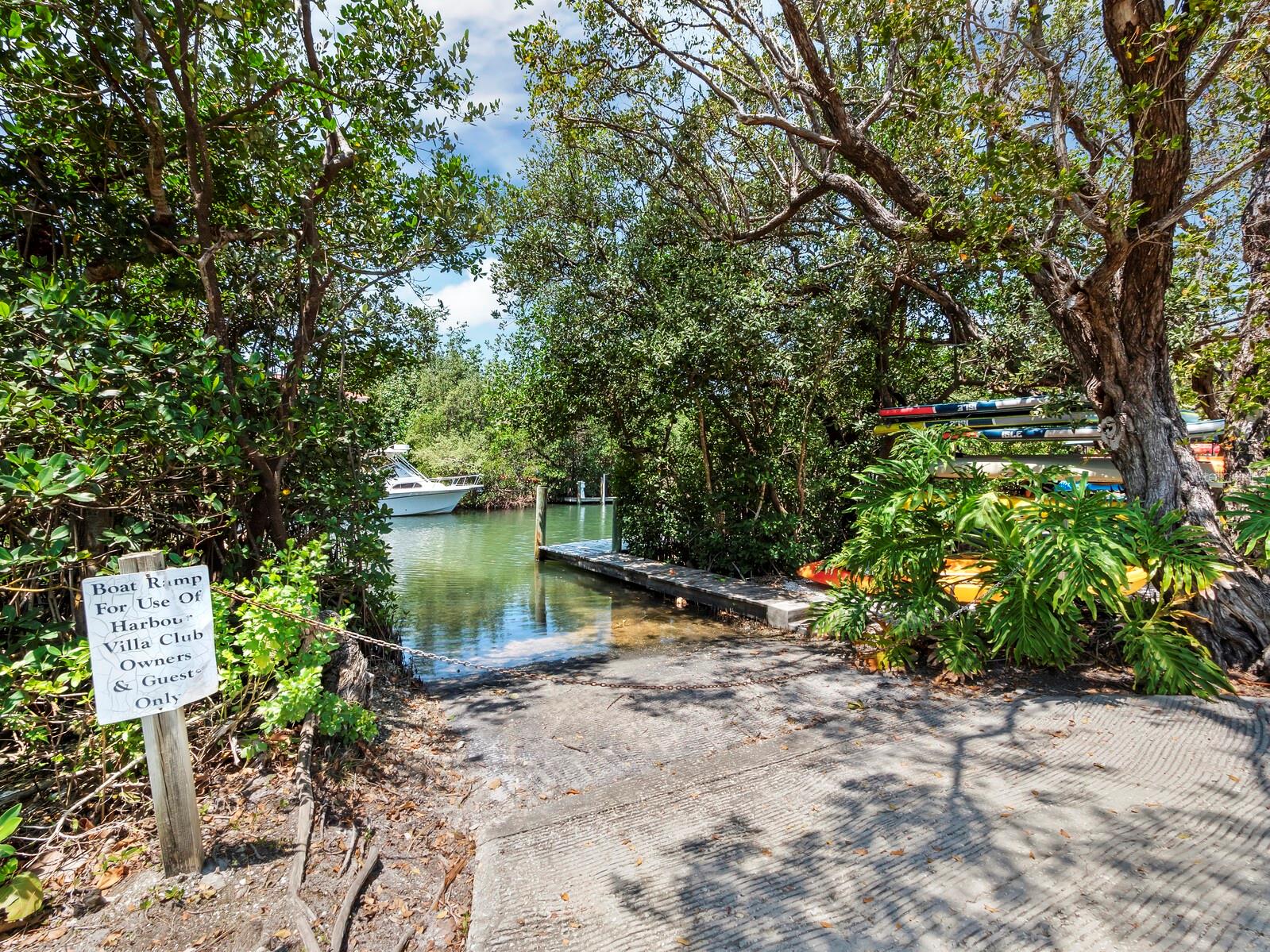615 DREAM ISLAND RD #105