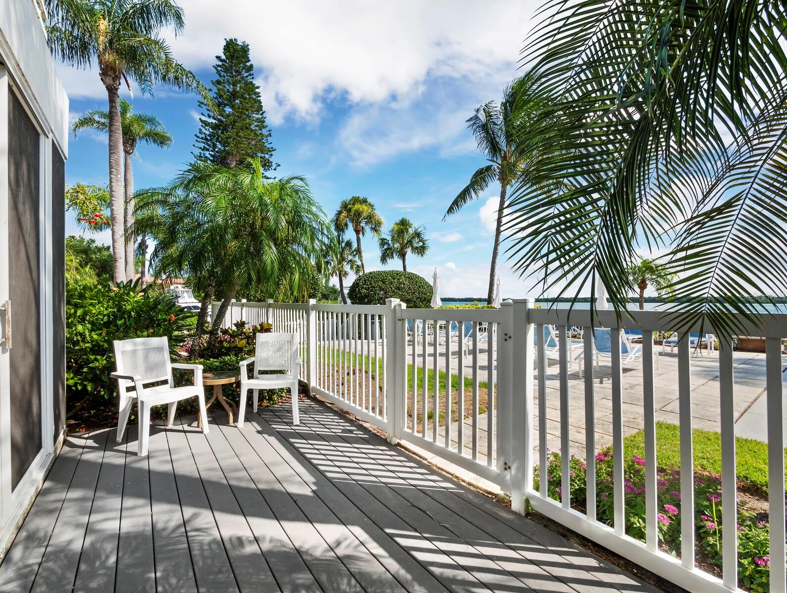 615 DREAM ISLAND RD #105