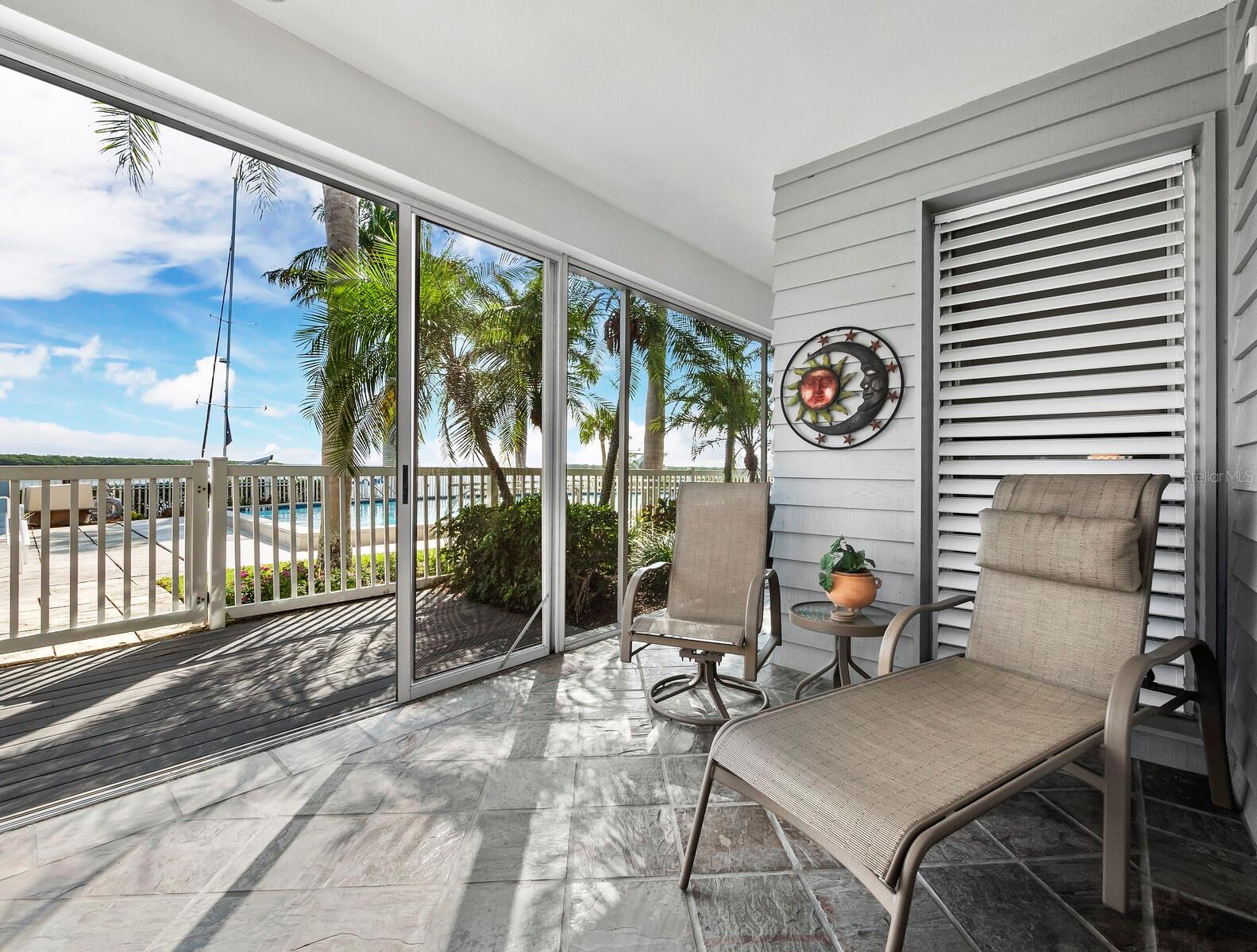 615 DREAM ISLAND RD #105