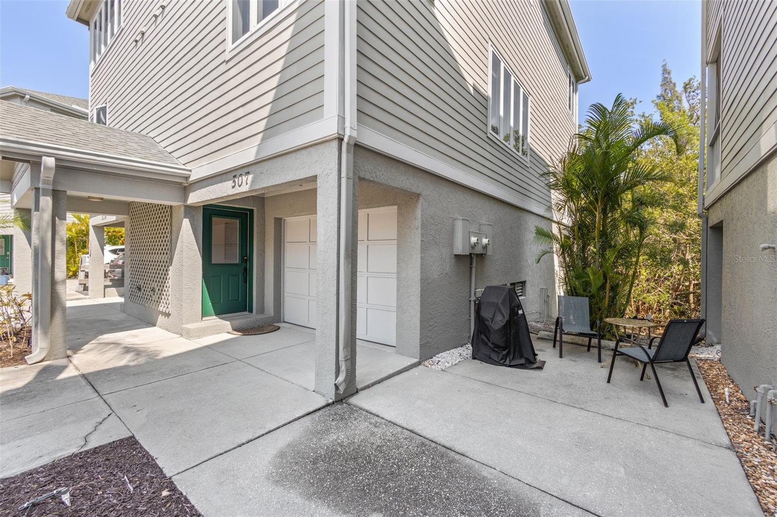 507 FOREST WAY