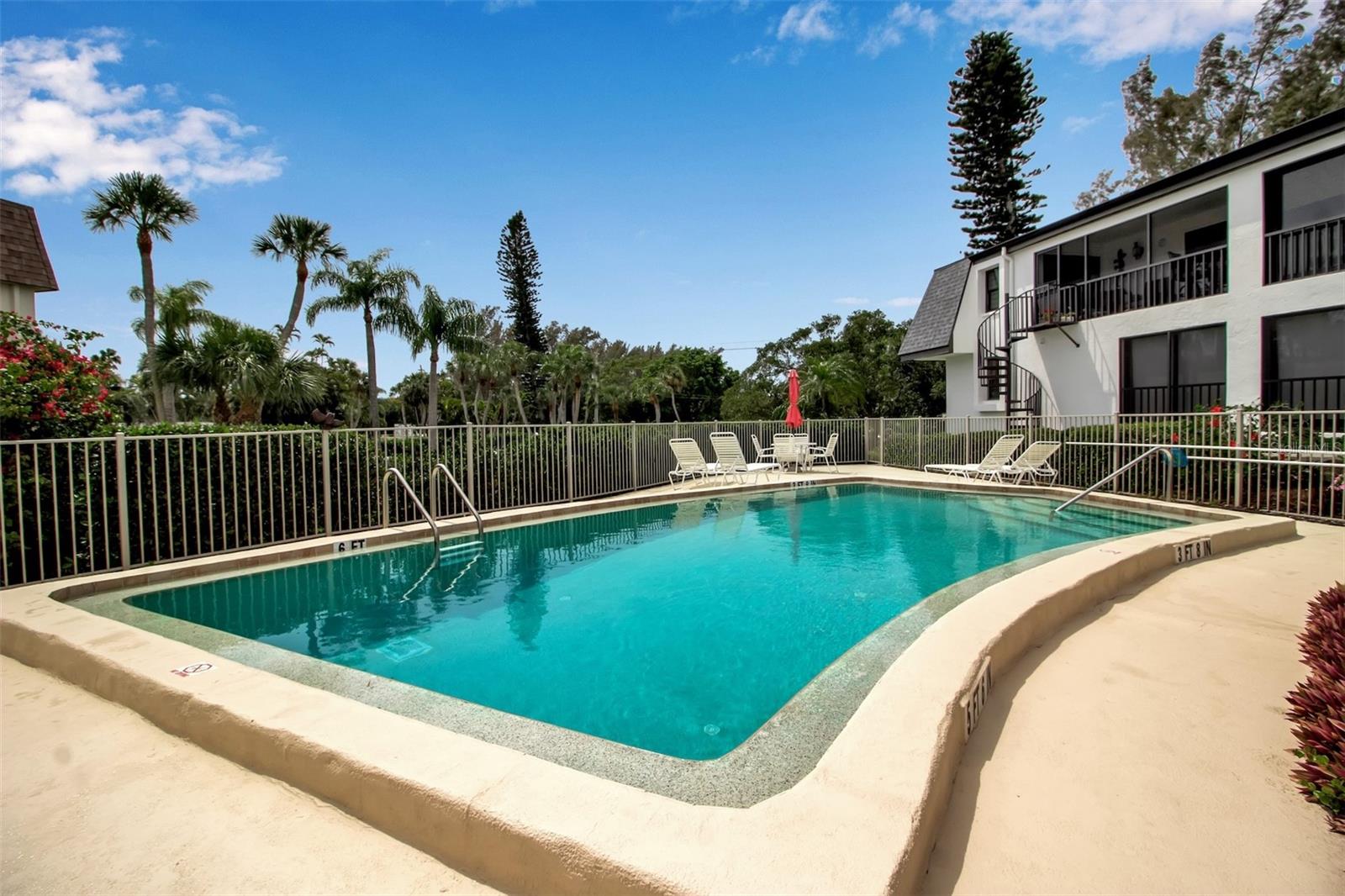 5220 GULF OF MEXICO DR #103