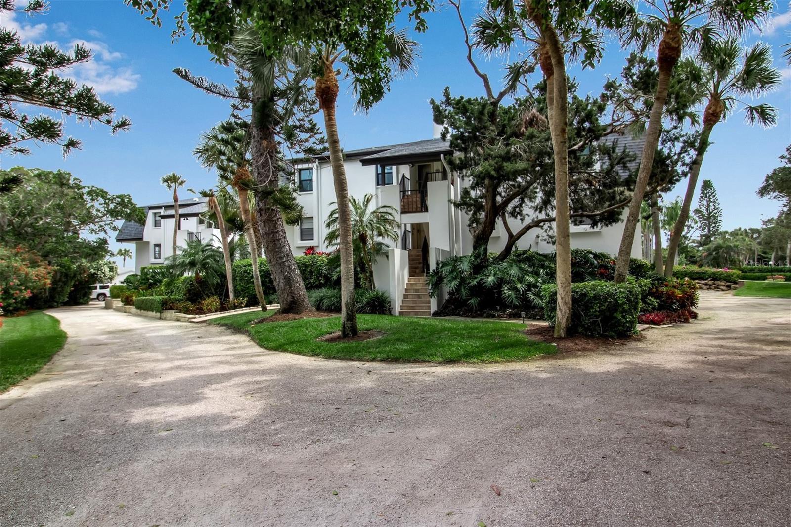 5220 GULF OF MEXICO DR #103