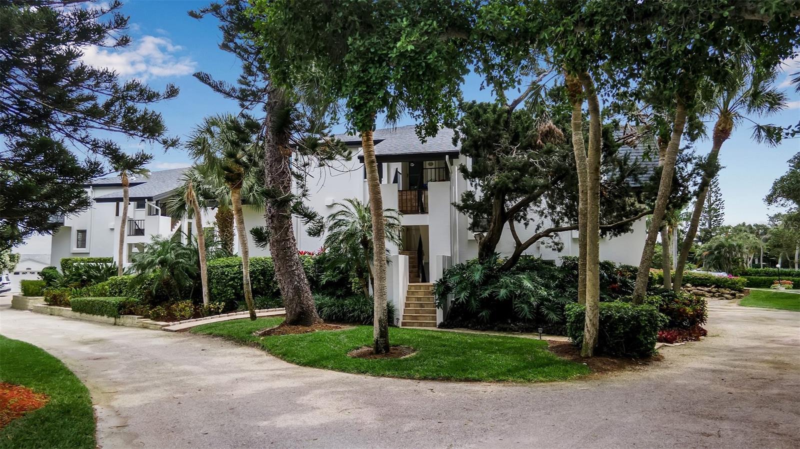 5220 GULF OF MEXICO DR #103