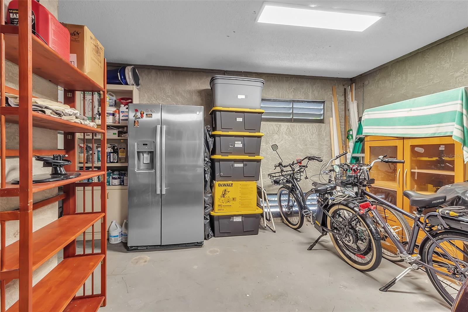 860 EVERGREEN WAY