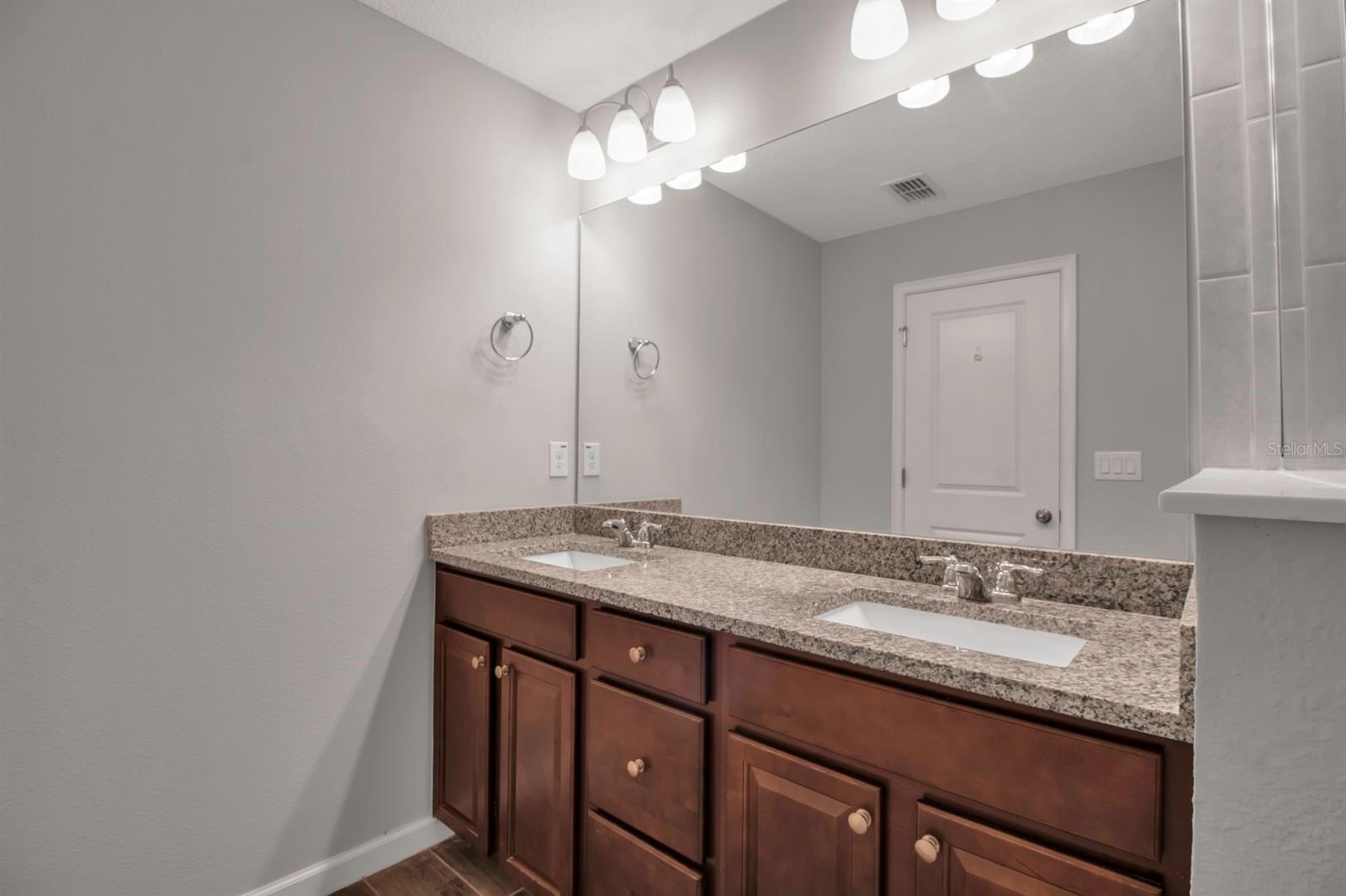 12443 TRAILHEAD DR