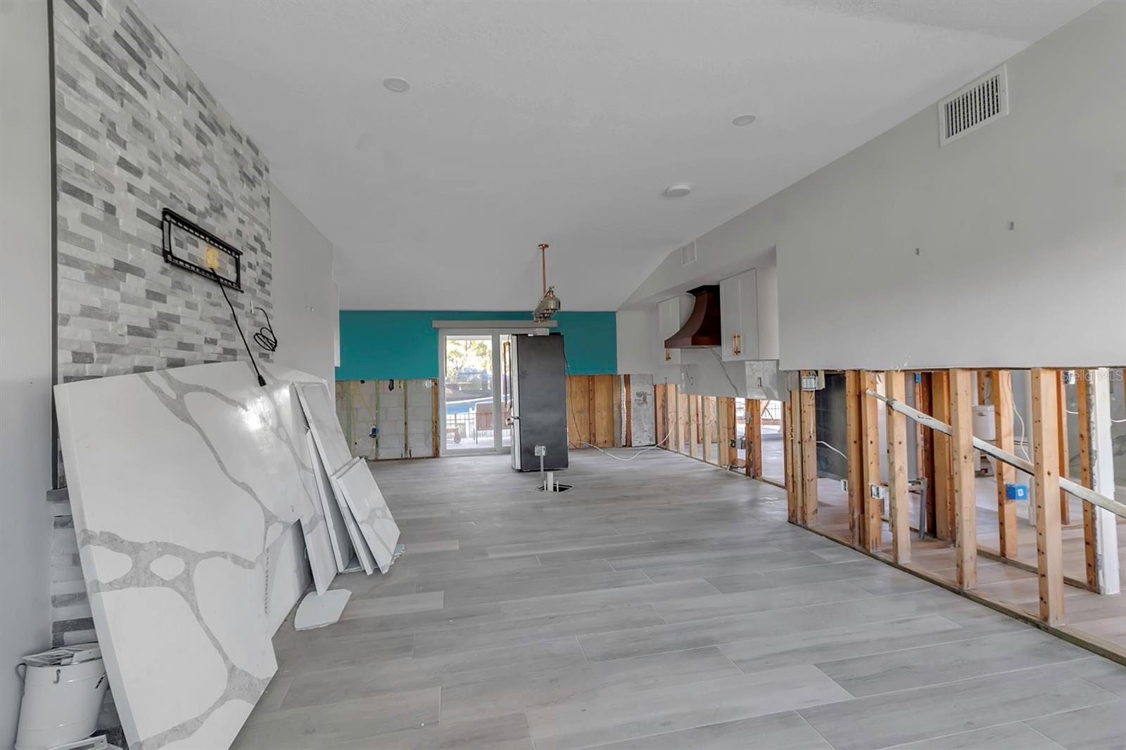 765 SAINT JUDES DR N