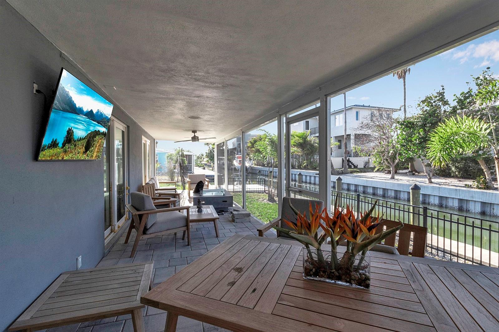 765 SAINT JUDES DR N