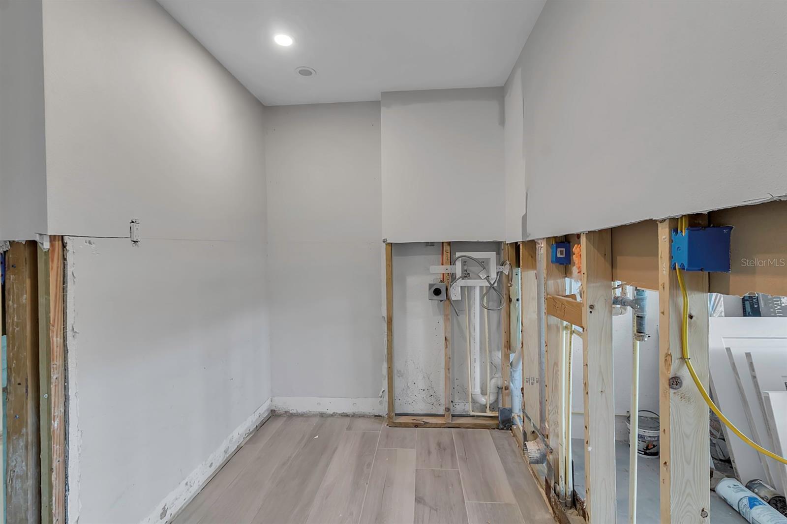 765 SAINT JUDES DR N