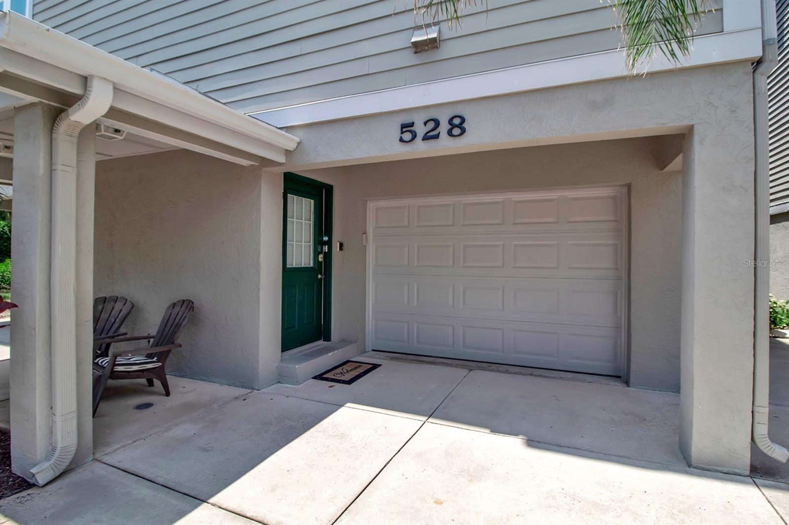 528 FOREST WAY