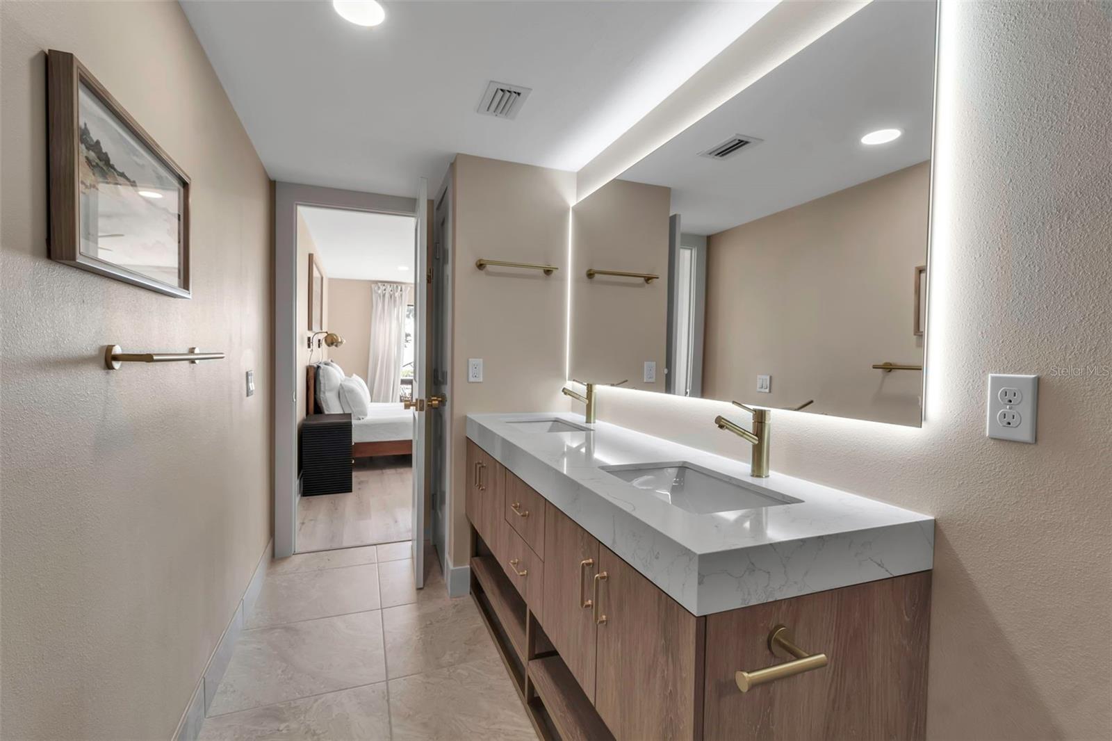 5757 GULF OF MEXICO DR #110