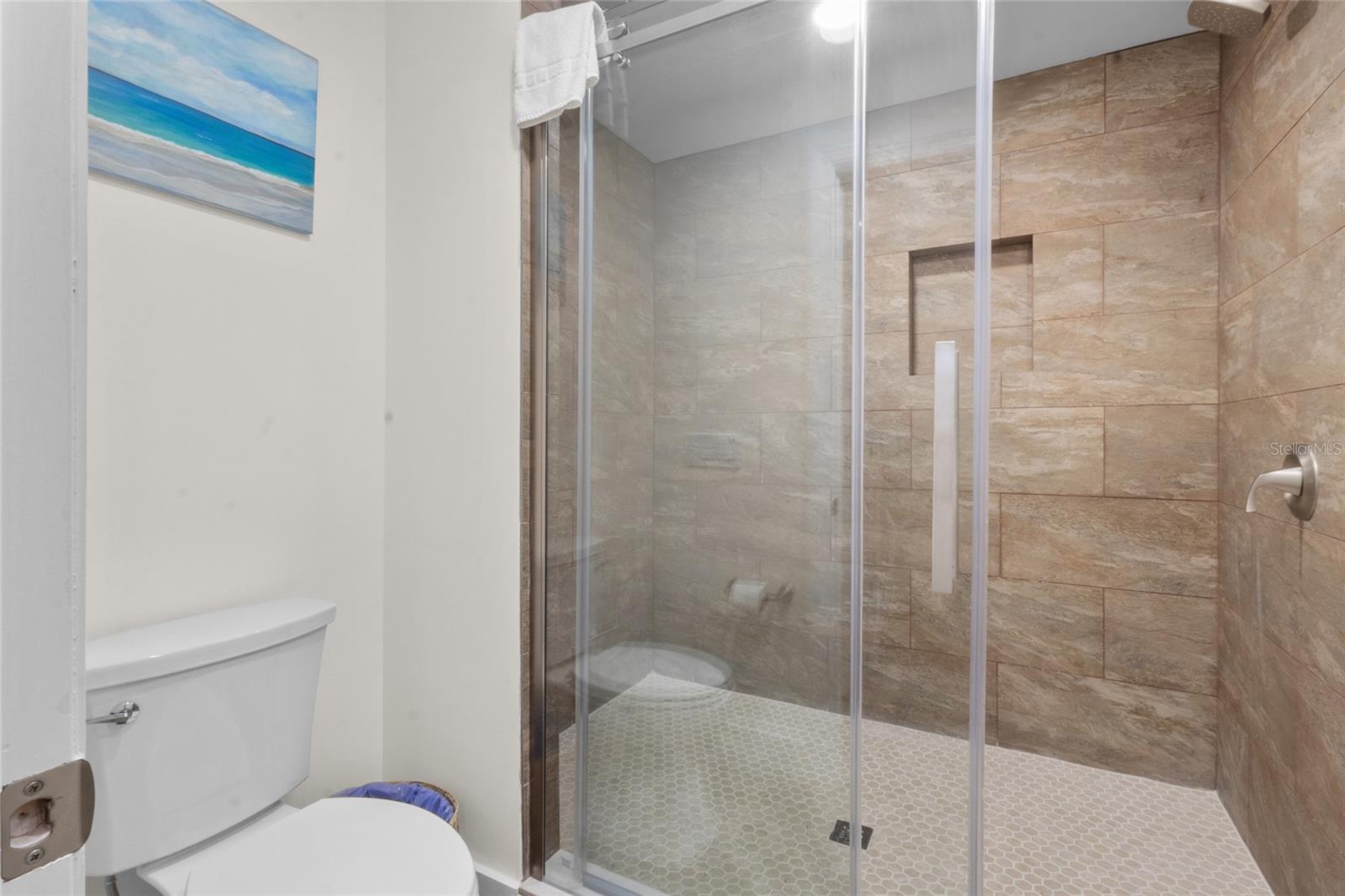 615 DREAM ISLAND PL #105