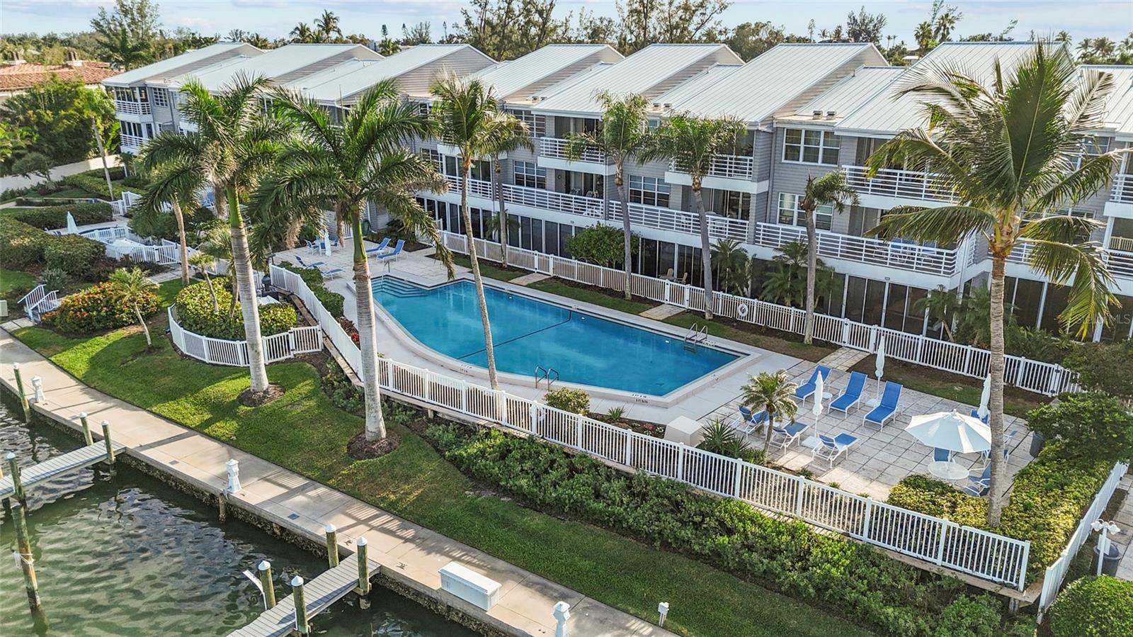 615 DREAM ISLAND PL #105