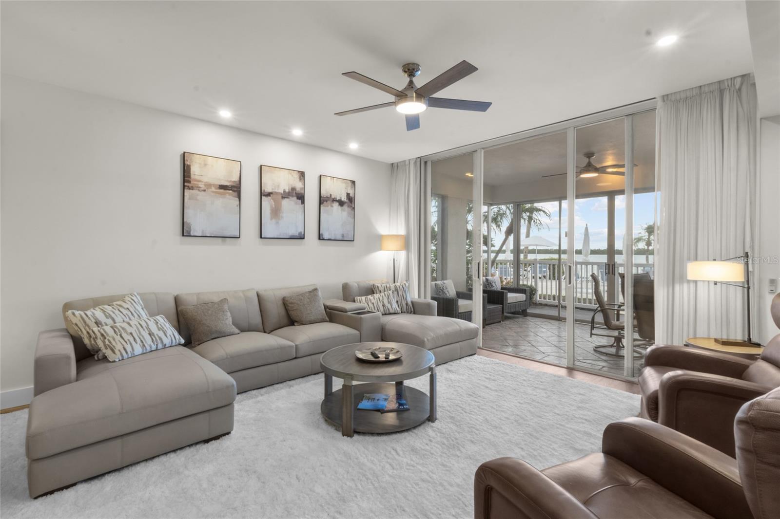 615 DREAM ISLAND PL #105