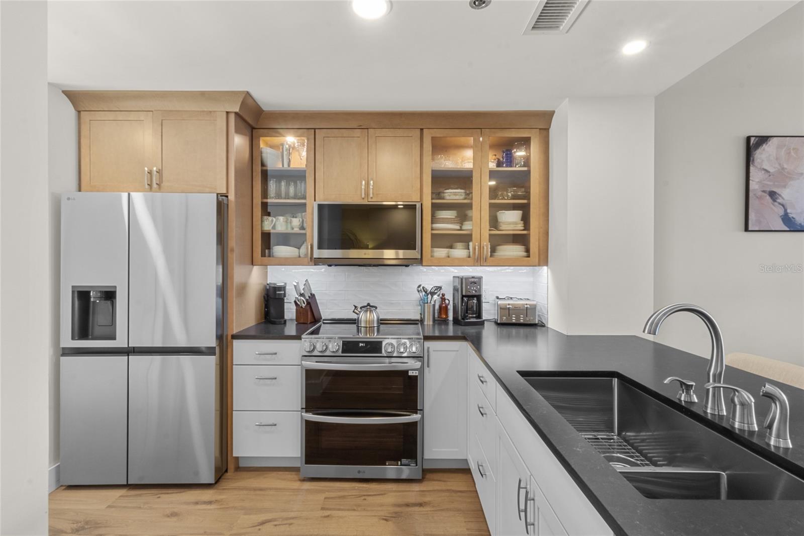 615 DREAM ISLAND PL #105