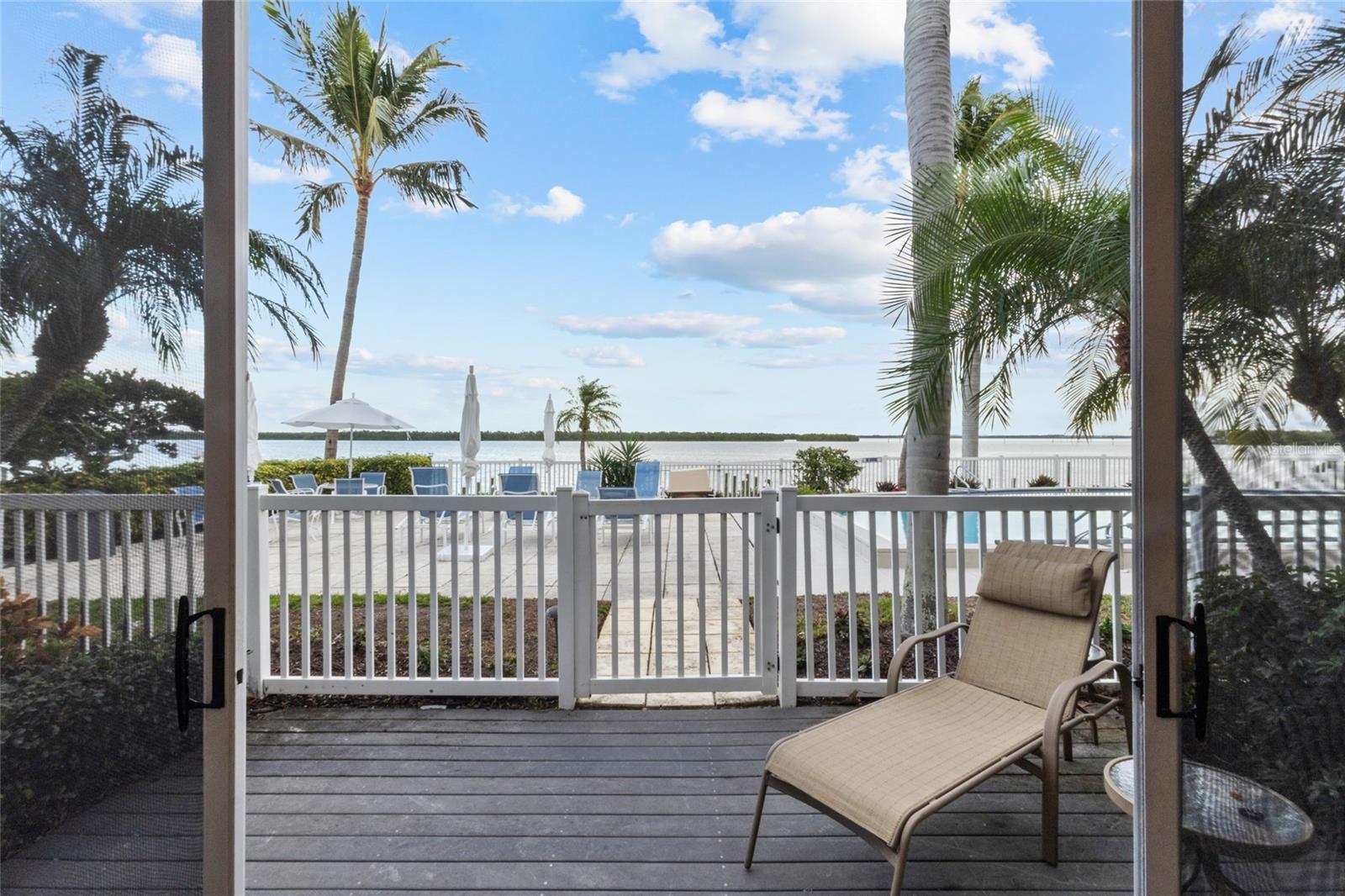 615 DREAM ISLAND PL #105
