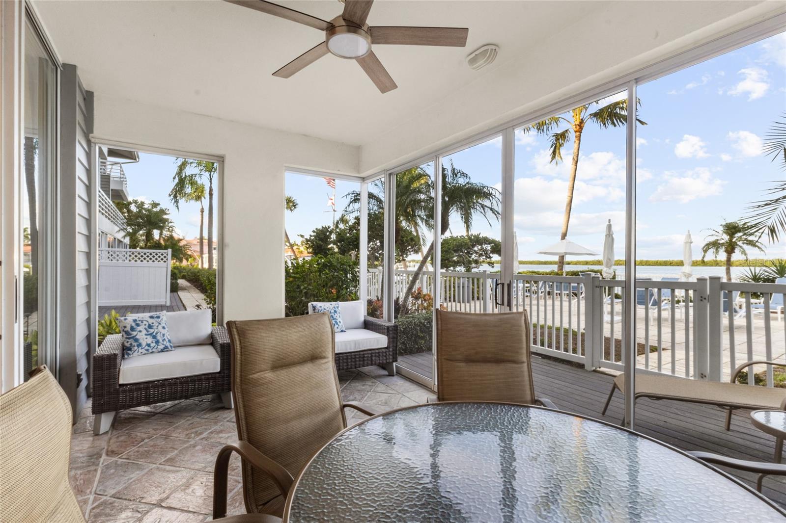 615 DREAM ISLAND PL #105